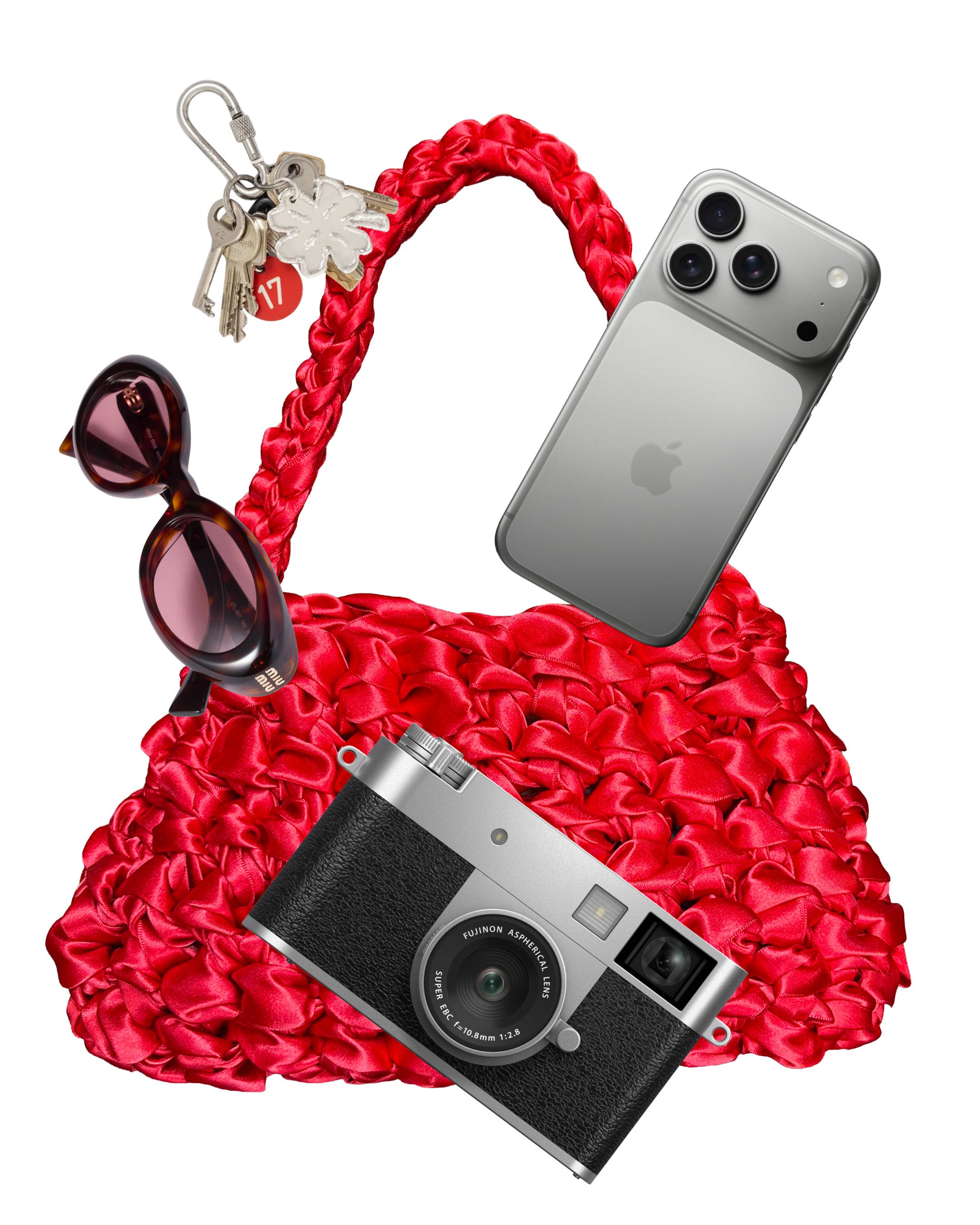 Bolso Sailor aka · qué cabe dentro · cámara, móvil, gafas de sol y llavero junto al bolso rojo · Fūwa